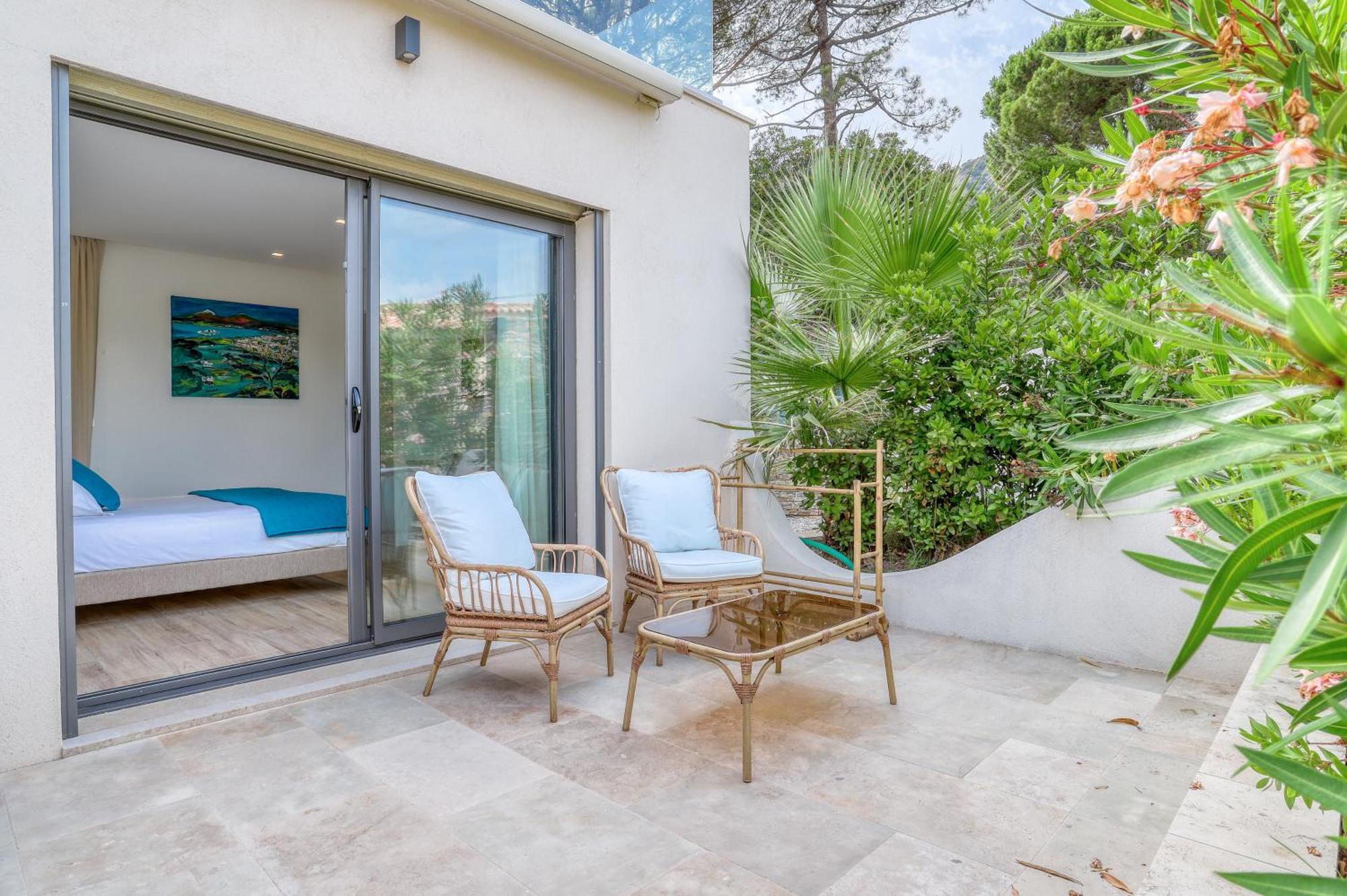 Akwabay - Les Du Cap Lodge Le Lavandou